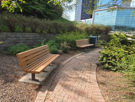 New benches at Babies and Children's Memorial Garden